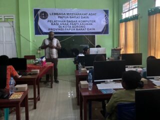 Dukung SDM Papua Berdaya Saing, LMA PBD Gelar Pelatihan Dasar Komputer bagi 40 Peserta OAP