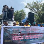 Ratusan Sopir Truk Demo Pertamina Sorong, Bongkar Dugaan Mafia BBM Bersubsidi