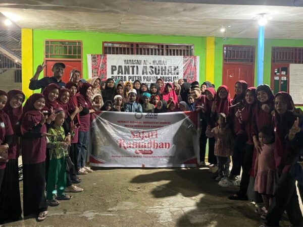 Rumah Sedekah Sorong dan JMSI PBD Tebar Sembako hingga Takjil, Dikemas Buka Puasa Bersama Anak Panti Asuhan Muslim Papua
