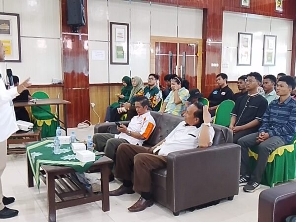 Prof. Johni Numberi Sosialisasikan Kebijakan Energi Nasional di Unamin, Dorong Energi Terbarukan di Papua Barat Daya