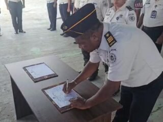 “Langkah Tegas Lapas Sorong, Ikrar dan Teken Komitmen Berantas Narkoba dan HP Ilegal”