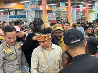 Perkuat Ekonomi Kerakyatan, Gibran Turun ke Pasar Modern di Papua Barat Daya