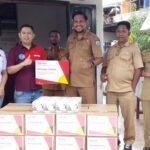 AZKO Salurkan 500 Lampu LED Hemat Energi untuk 250 Rumah Warga di Klamana Sorong Timur